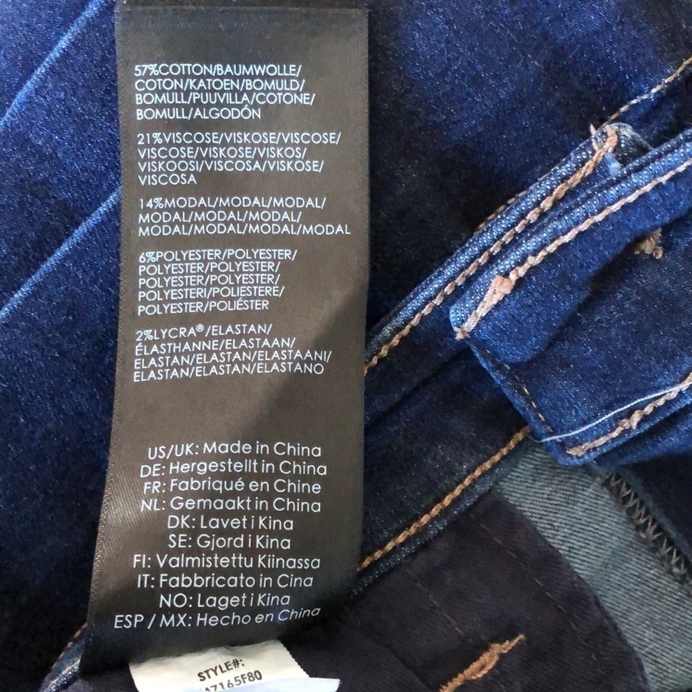 Liverpool Los Angeles The Crop Flare Jeans 6/31 - Picture 13 of 13